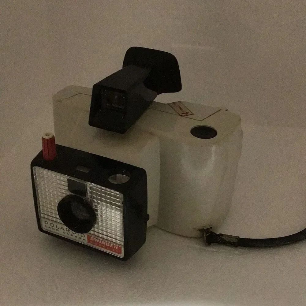 Vintage Polaroid swinger land camera